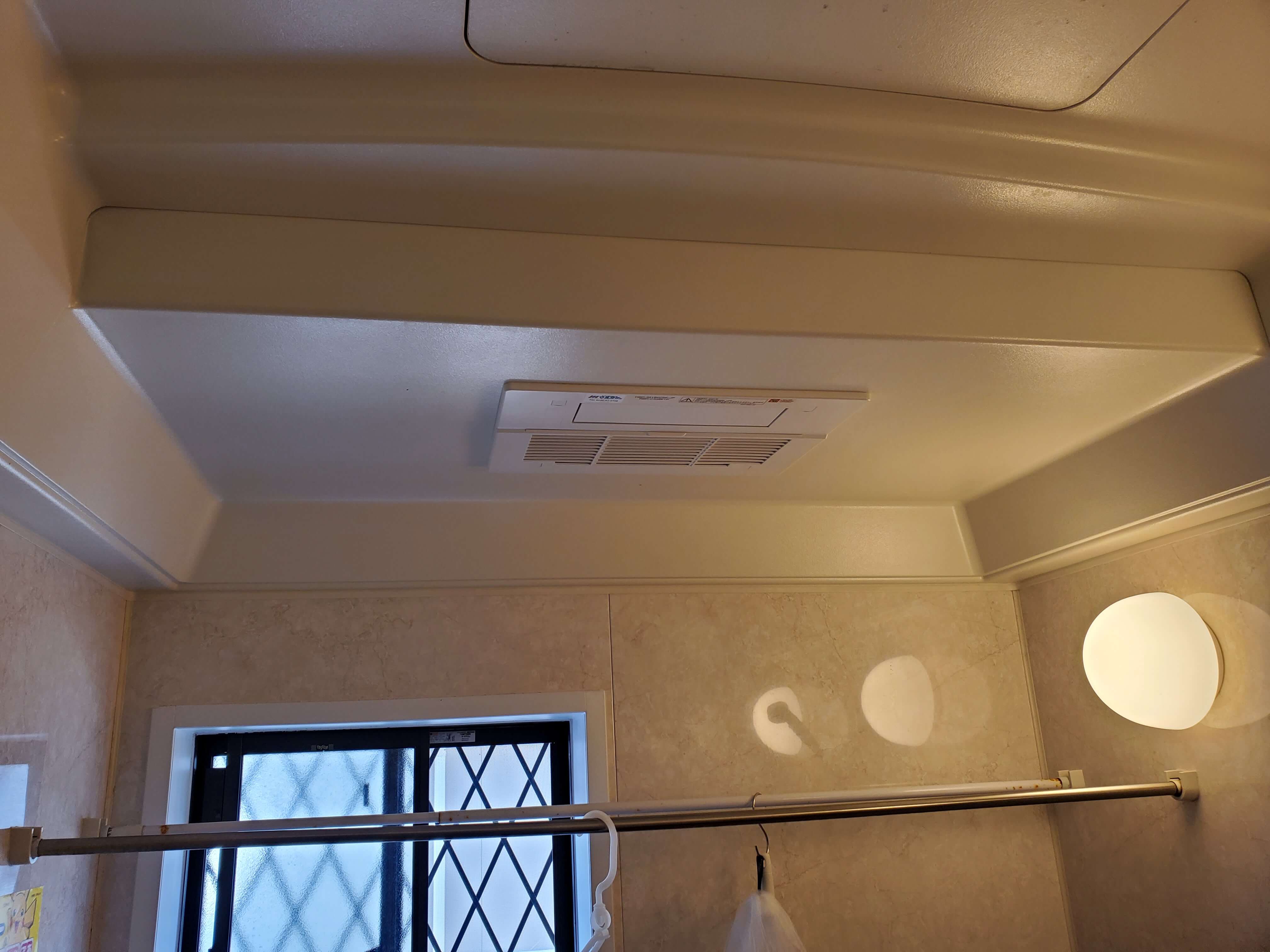 激安価格の 設備プラザ RBH-C338K1P リンナイ 浴室暖房乾燥機 天井埋込形 スタンダード1室暖房タイプ 1室換気対応 旧品番 