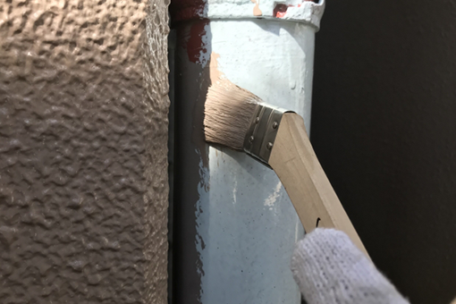 鉄部（扉や手すりなど）の塗装や取り替え工事
